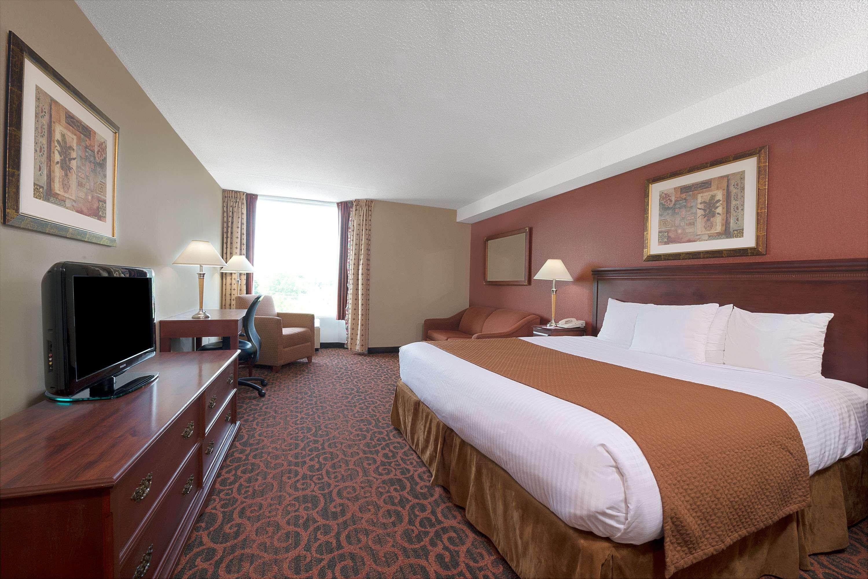 Ramada By Wyndham Niagara Falls/Fallsview Eksteriør billede