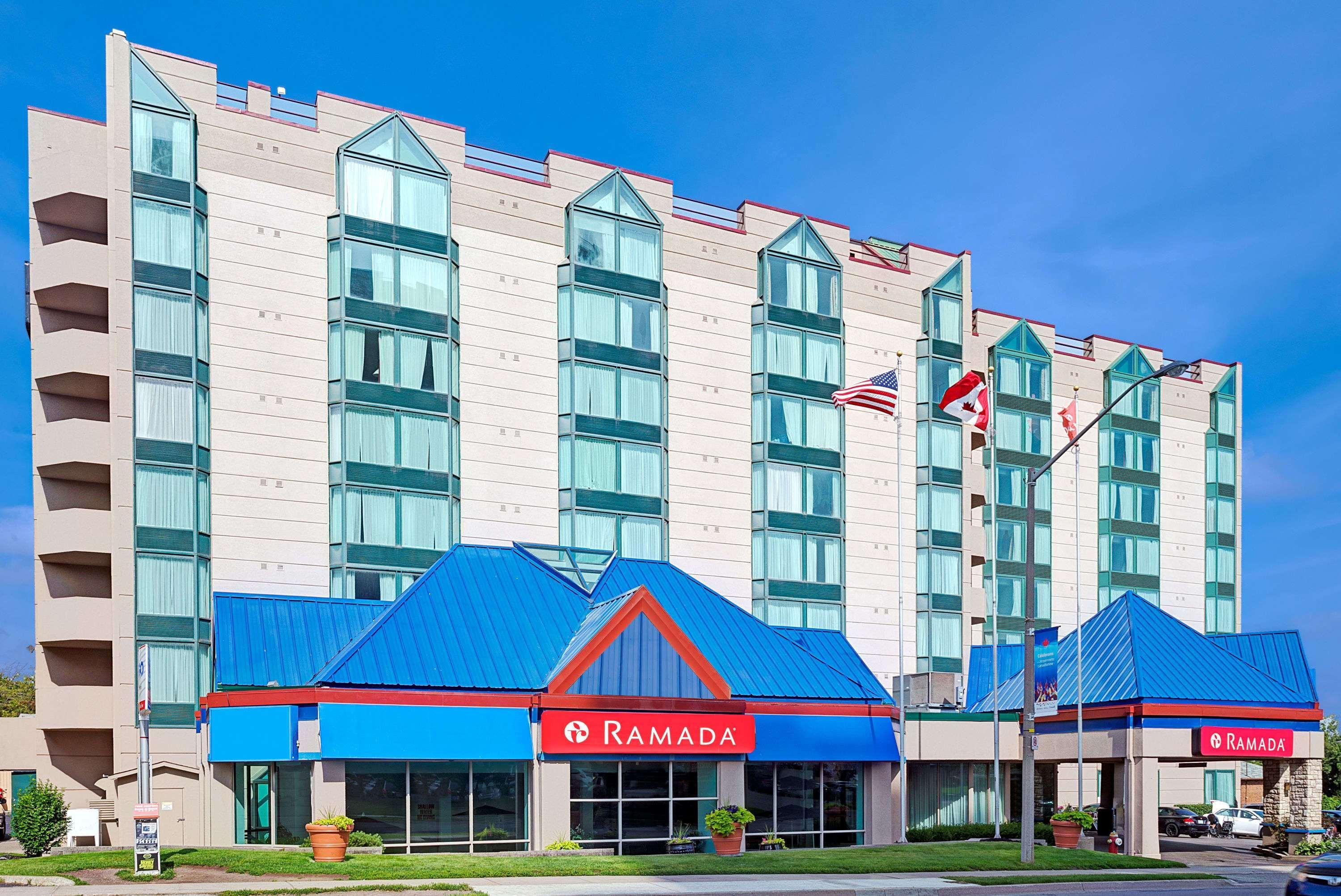 Ramada By Wyndham Niagara Falls/Fallsview Eksteriør billede