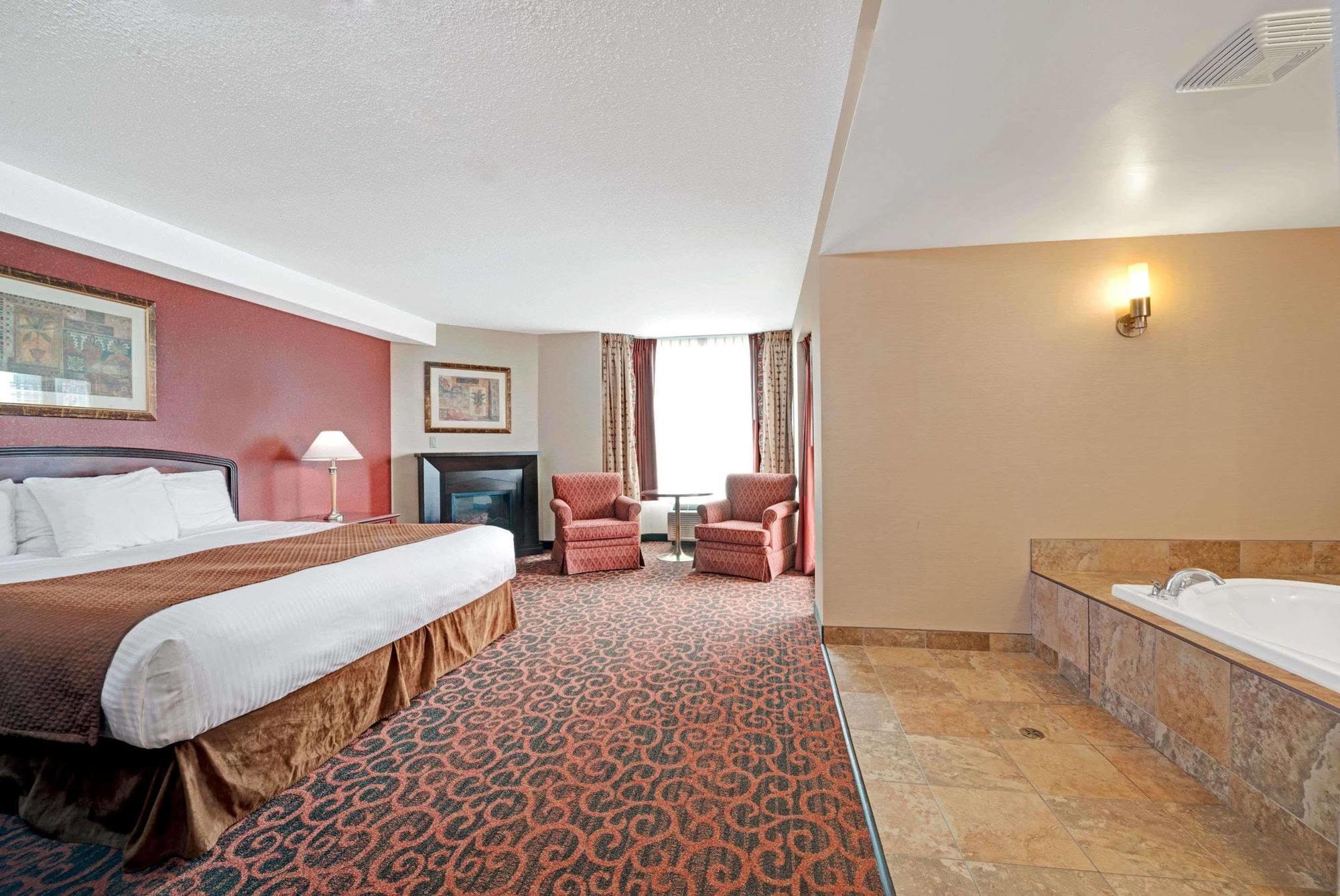 Ramada By Wyndham Niagara Falls/Fallsview Eksteriør billede